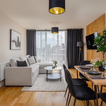 Premium Apartment - Allocated Parking - Great Location Πλίμουθ Εξωτερικό φωτογραφία