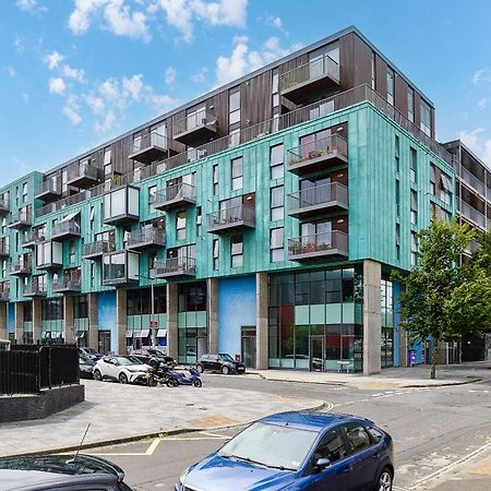 Premium Apartment - Allocated Parking - Great Location Πλίμουθ Εξωτερικό φωτογραφία