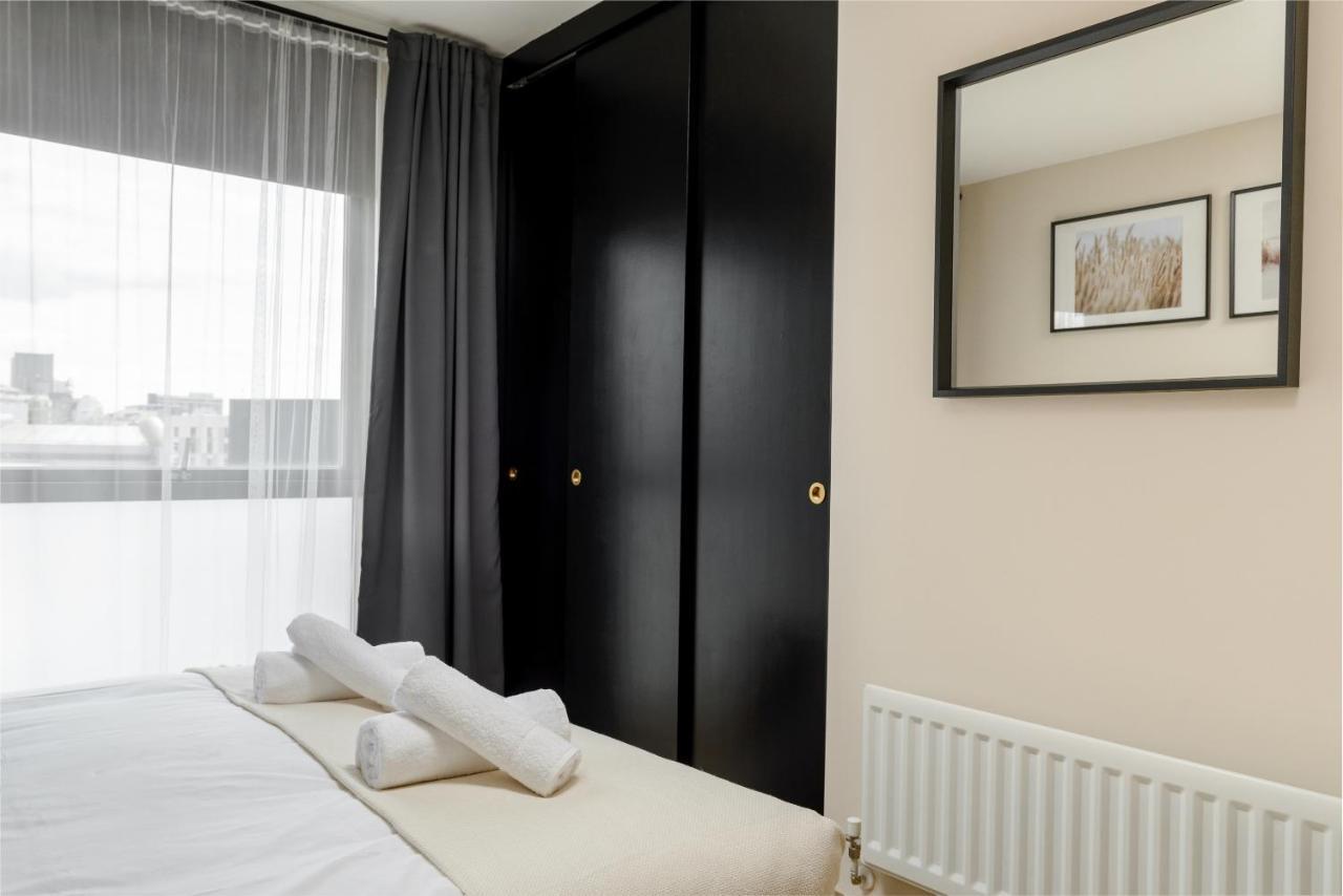 Premium Apartment - Allocated Parking - Great Location Πλίμουθ Εξωτερικό φωτογραφία