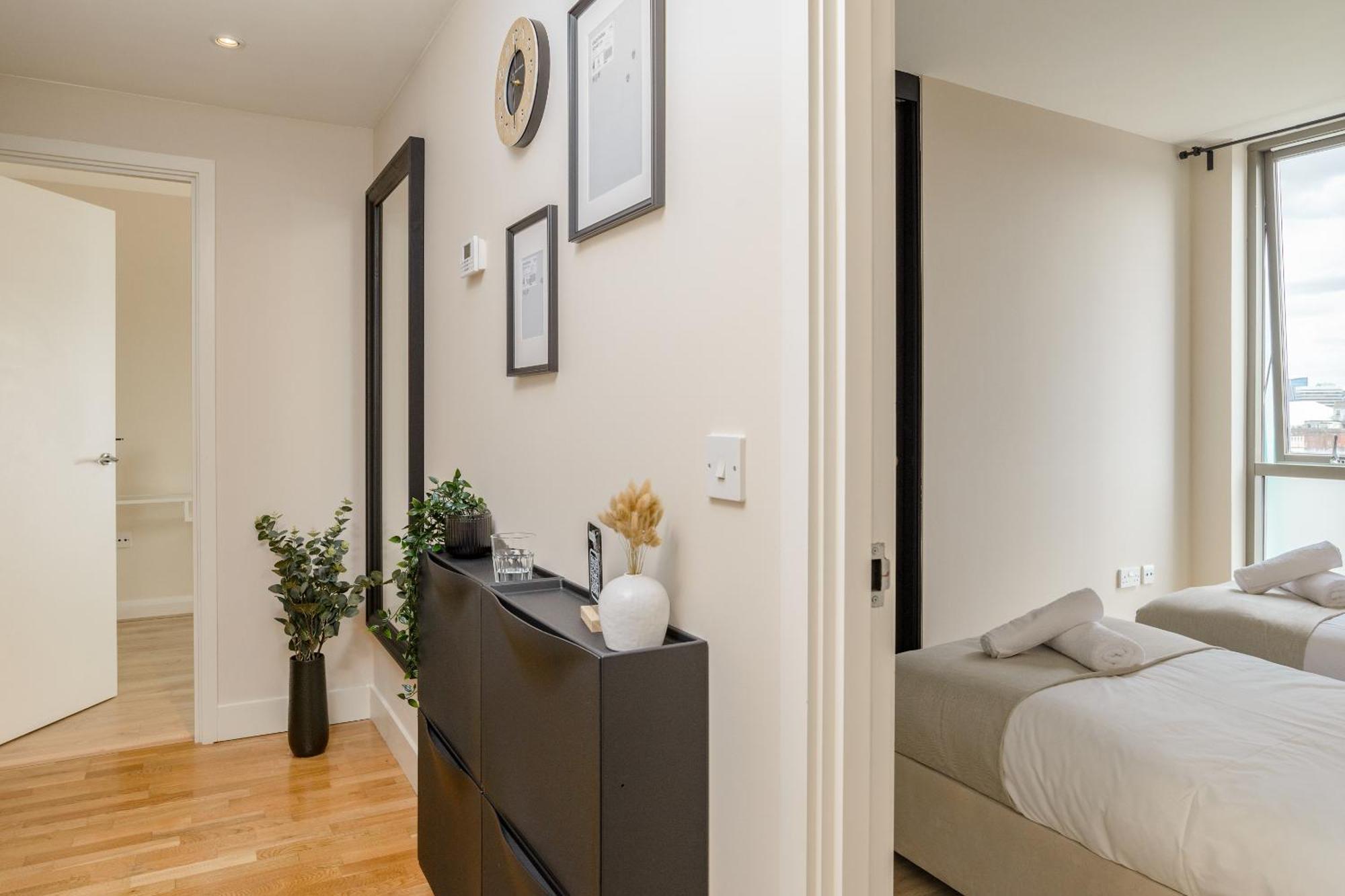 Premium Apartment - Allocated Parking - Great Location Πλίμουθ Εξωτερικό φωτογραφία