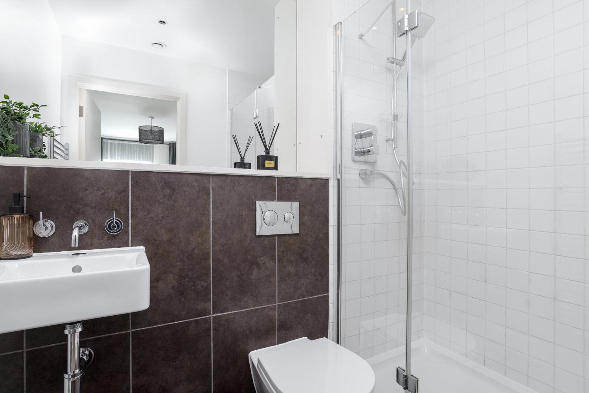 Premium Apartment - Allocated Parking - Great Location Πλίμουθ Εξωτερικό φωτογραφία