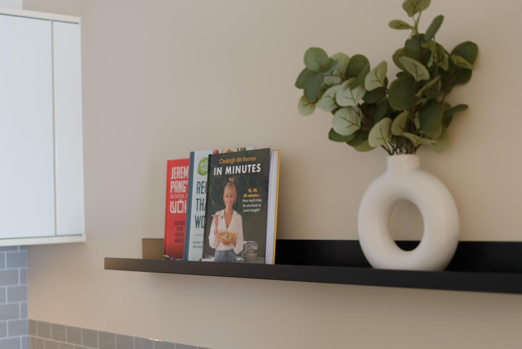 Premium Apartment - Allocated Parking - Great Location Πλίμουθ Δωμάτιο φωτογραφία